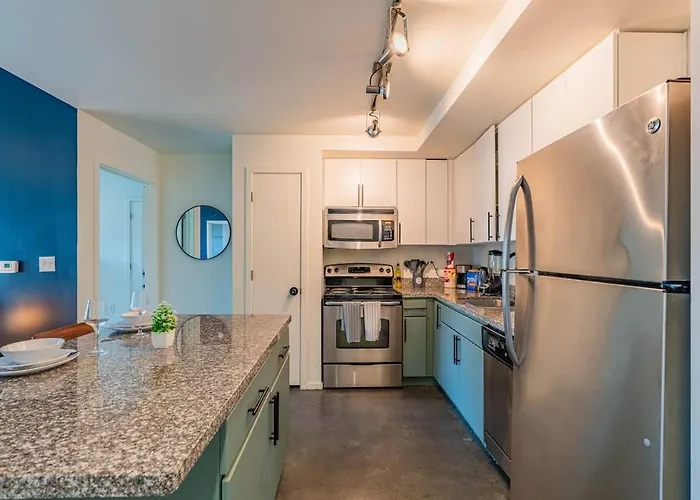 Apartment Spacious 2bd Urban Oasis Pool Gym Free Parking Phoenix