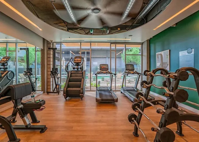 Apartment Spacious 2bd Urban Oasis Pool Gym Free Parking Phoenix
