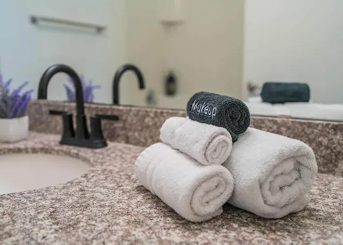 Apartment Spacious 2bd Urban Oasis Pool Gym Free Parking Phoenix